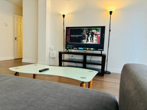 7th Floor 1 Bedroom Condo with Parking